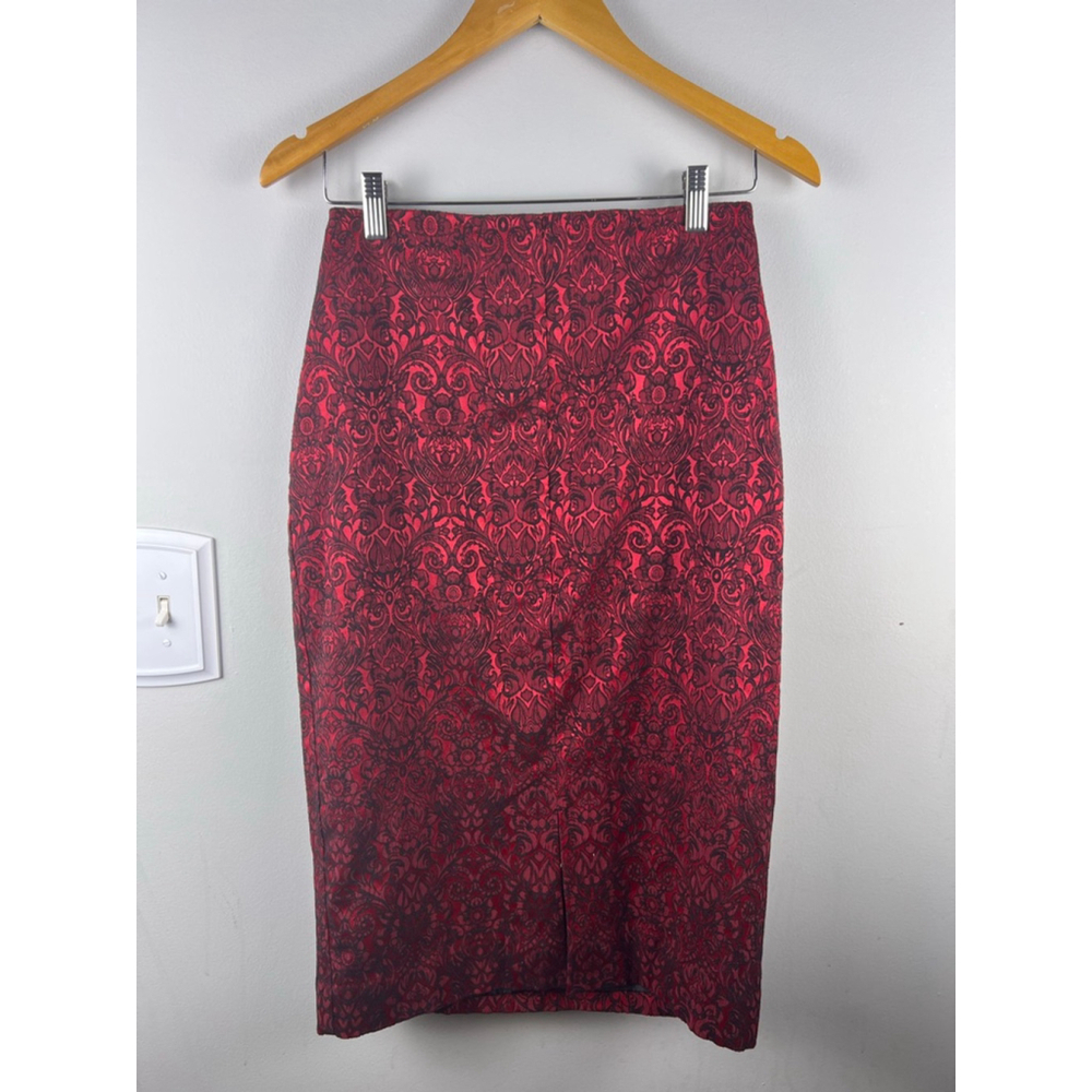 Worthington Red Black Damask Pencil Skirt Womens Size 6 Lined Front Slit Career